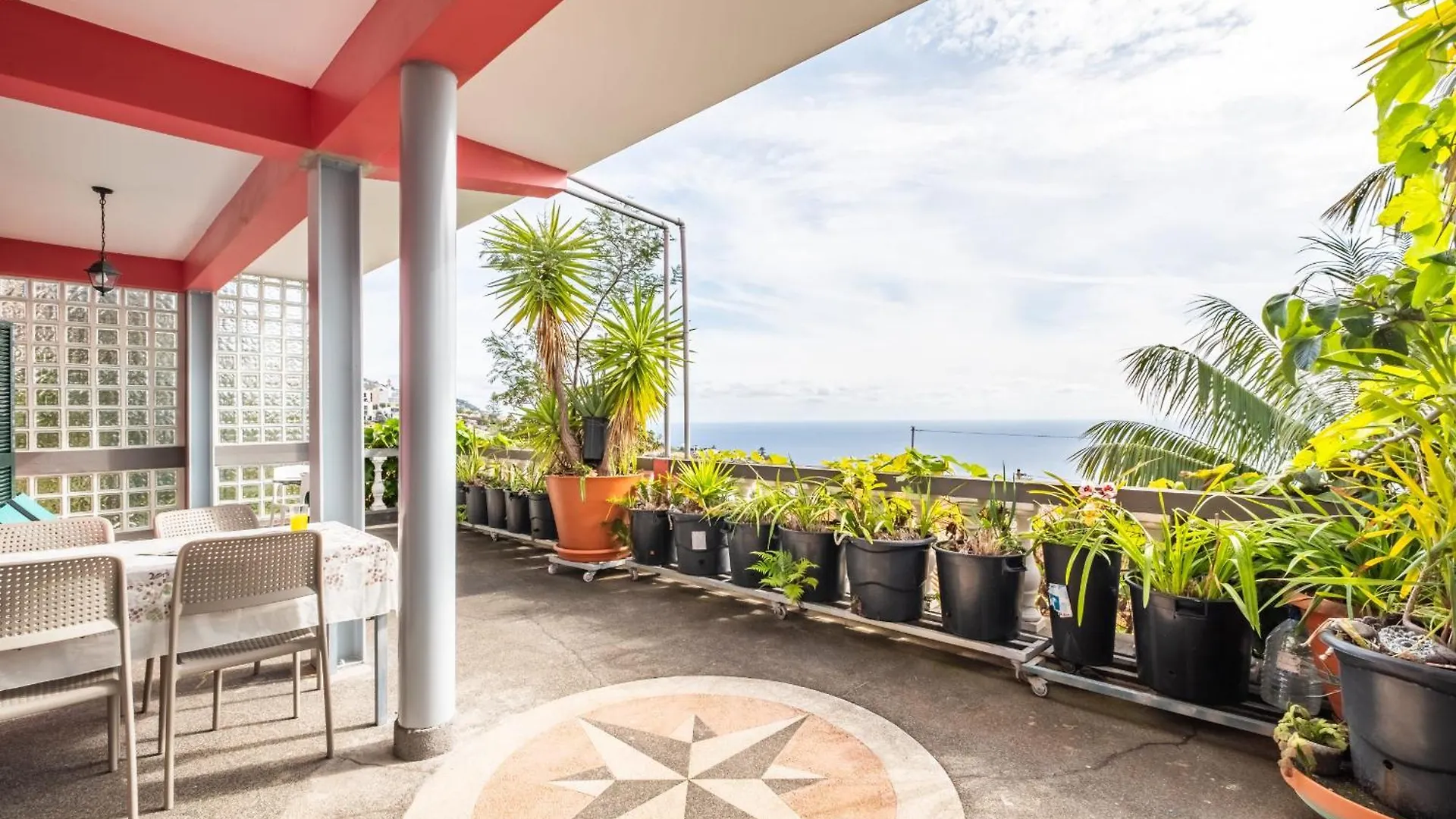 Botanical Bliss With Ocean Views Apartment Funchal  0*, Funchal (Madeira) Portugal
