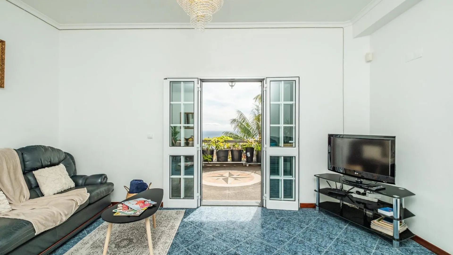 Botanical Bliss With Ocean Views Apartment Funchal