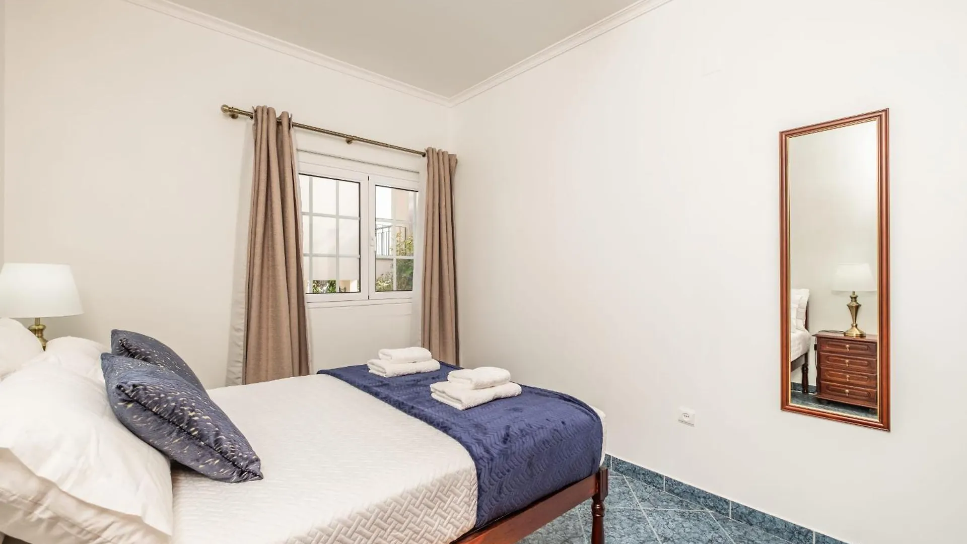 Botanical Bliss With Ocean Views Apartment Funchal